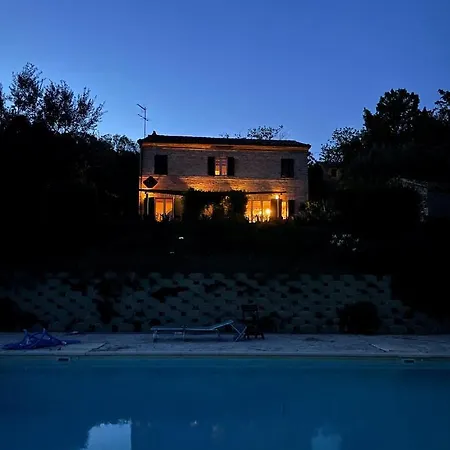 Dom wakacyjny Casa Raffaela, Charming With A Pool *