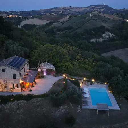 Dom wakacyjny Casa Raffaela, Charming With A Pool Monte Giberto