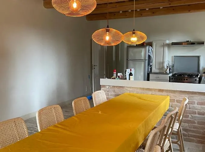 Vakantiehuis Casa Raffaela, Charming With A Pool